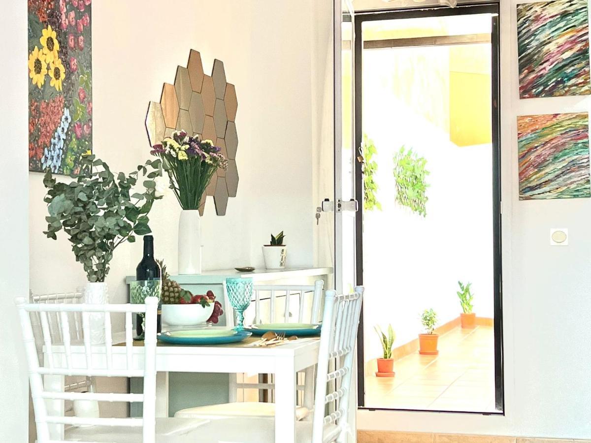 Relaxing With Lovely Patio Appartement